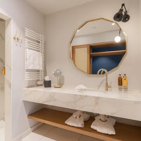 Boutique Glacier Hotel 4*