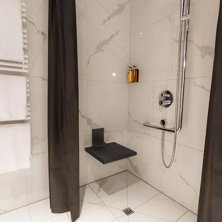 Boutique Glacier Hotel 4*