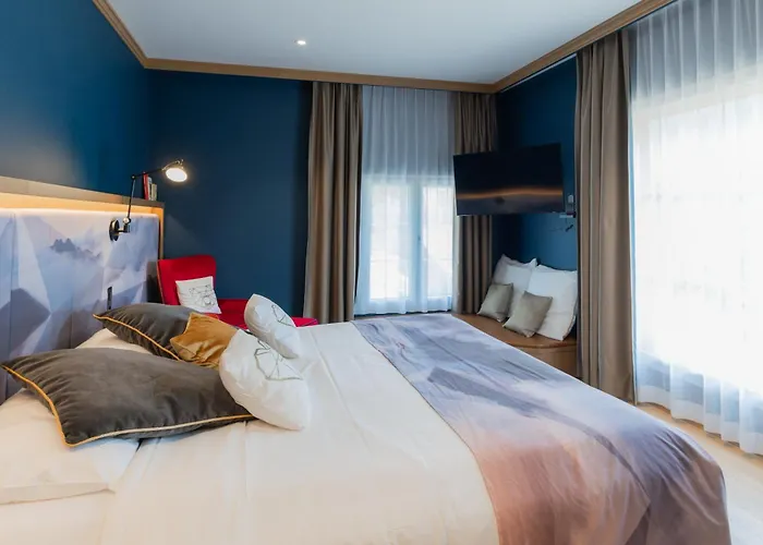 Hotel Boutique Glacier 4*